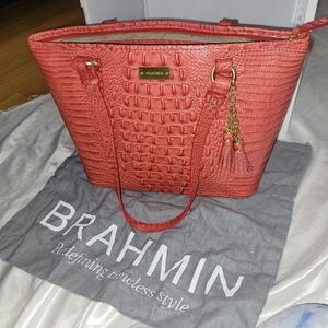 NWT BRAHMIN PUNCHY CORAL MEDIUM ASHER, GORGEOUS VIBRAM COLOR W/DUSTBAG